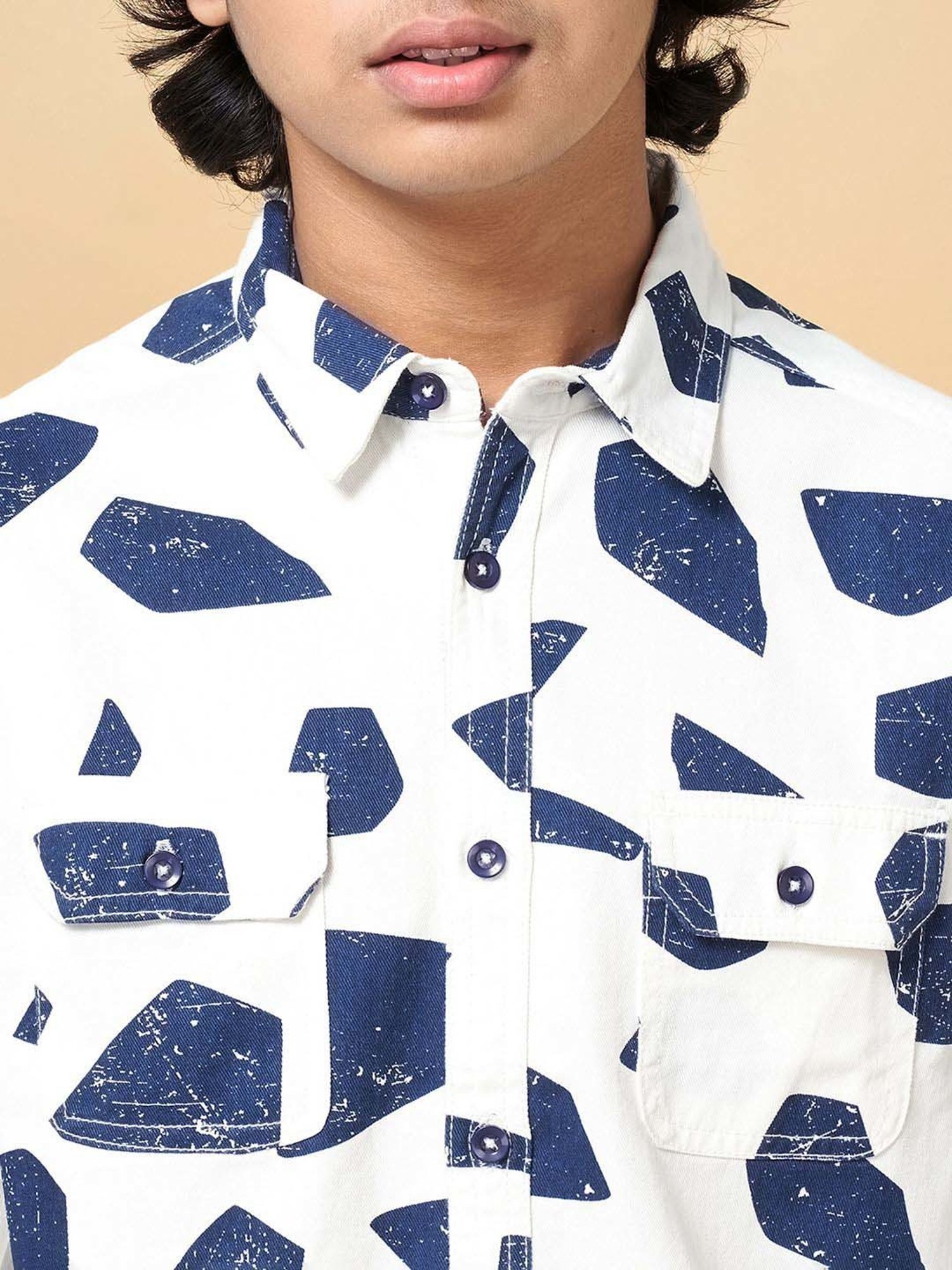 Coolsters by Pantaloons Boys White & Blue Cotton Printed Full Sleeves Shirt