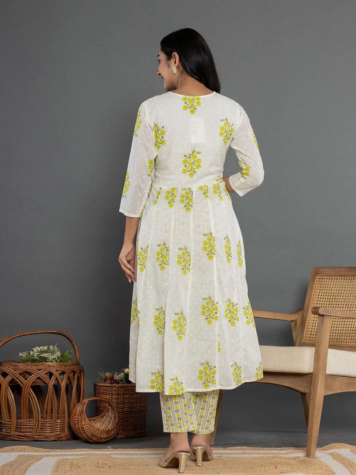 Yufta Green & White Cotton Printed Kurta Pant Set With Dupatta