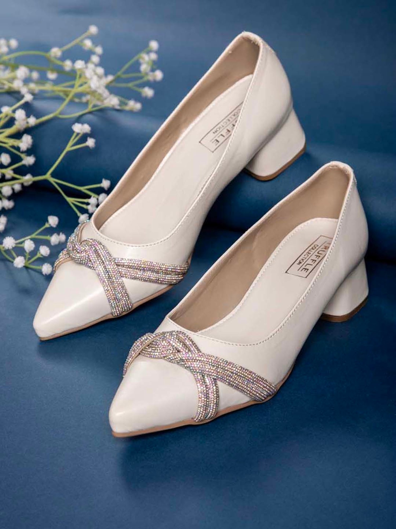 Truffle Collection Women's Cream Casual Pumps