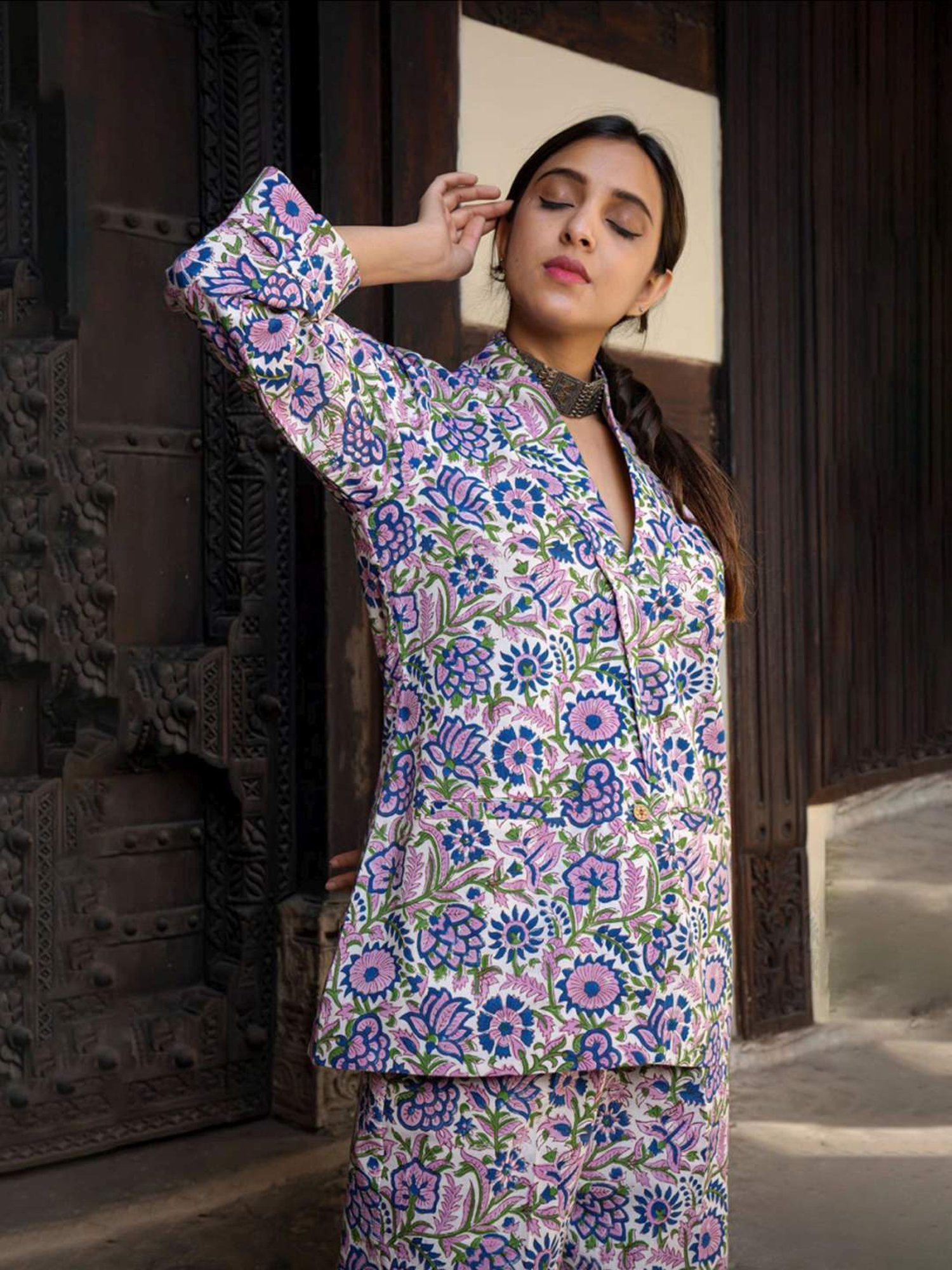 Eeshva India White Floral Hand Blocked Blazer with Pant In Cotton