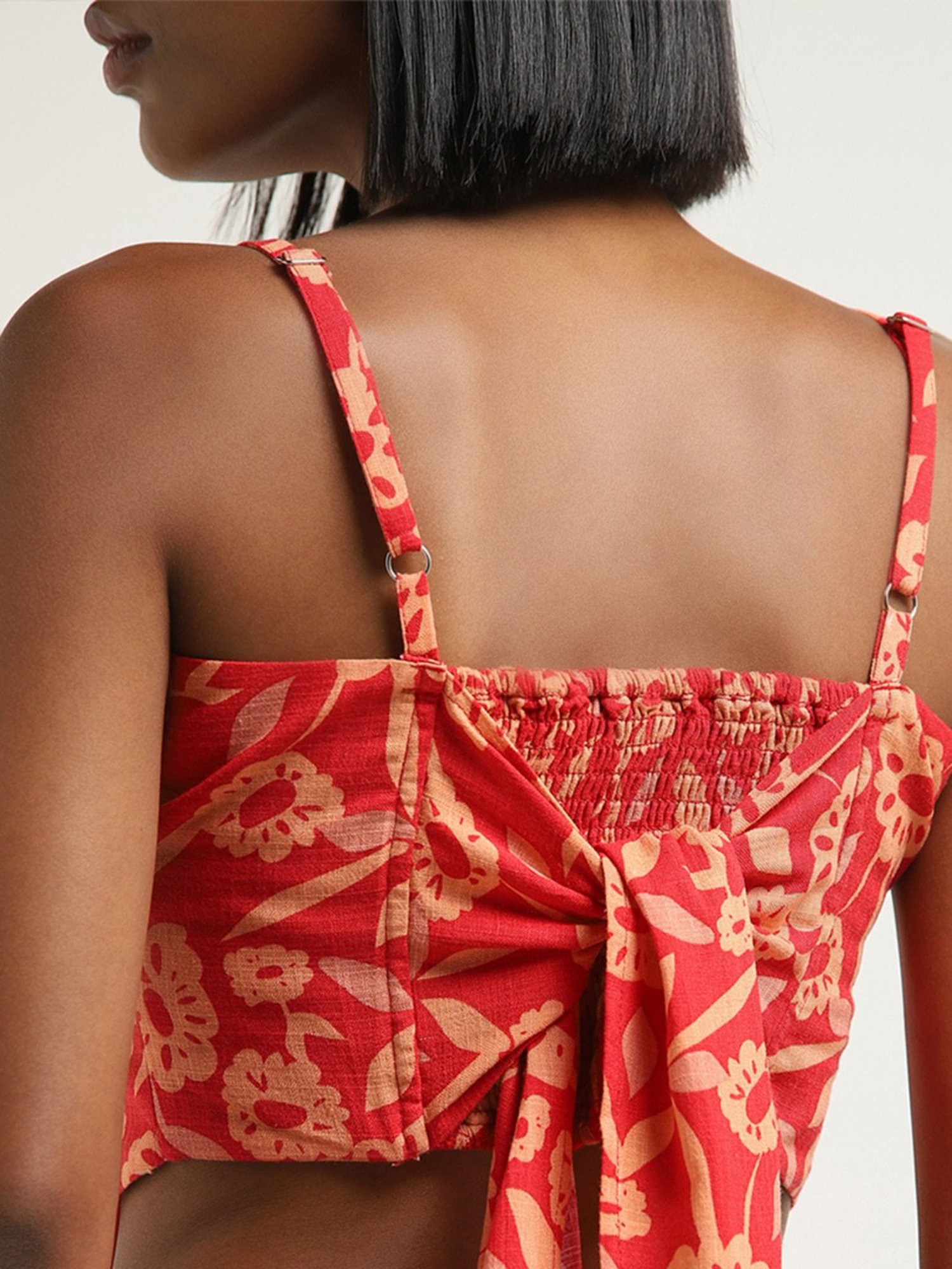 Nuon by Westside Red Floral Printed Blended Linen Crop Top