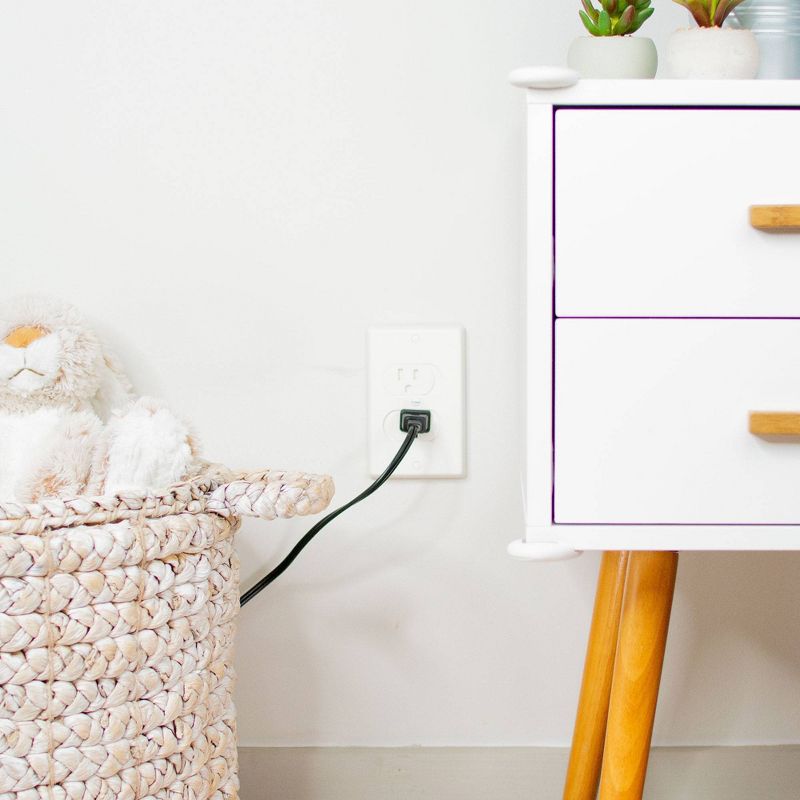 Qdos Universal Self-Closing Outlet Covers - White 3pk