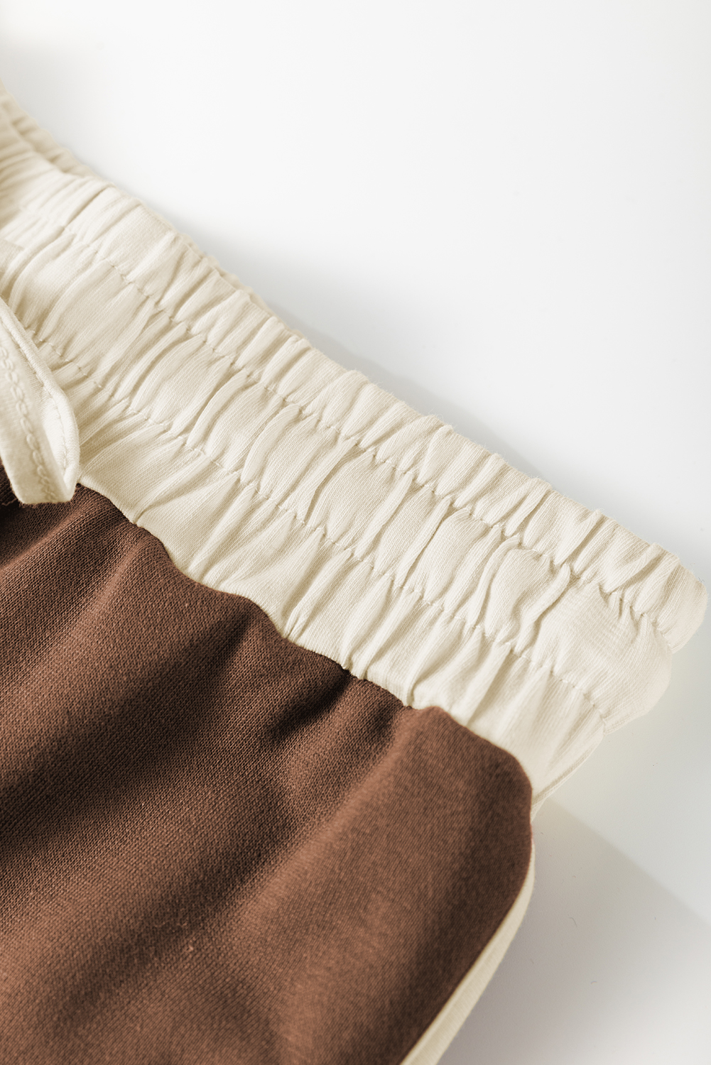 Coffee Contrast Trim Loose Pullover and Lace-up Waist Skort Set