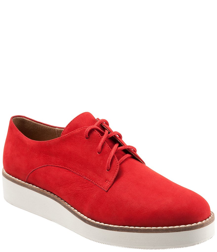 SoftWalk Willis Embossed Soft Leather Oxford Sneakers