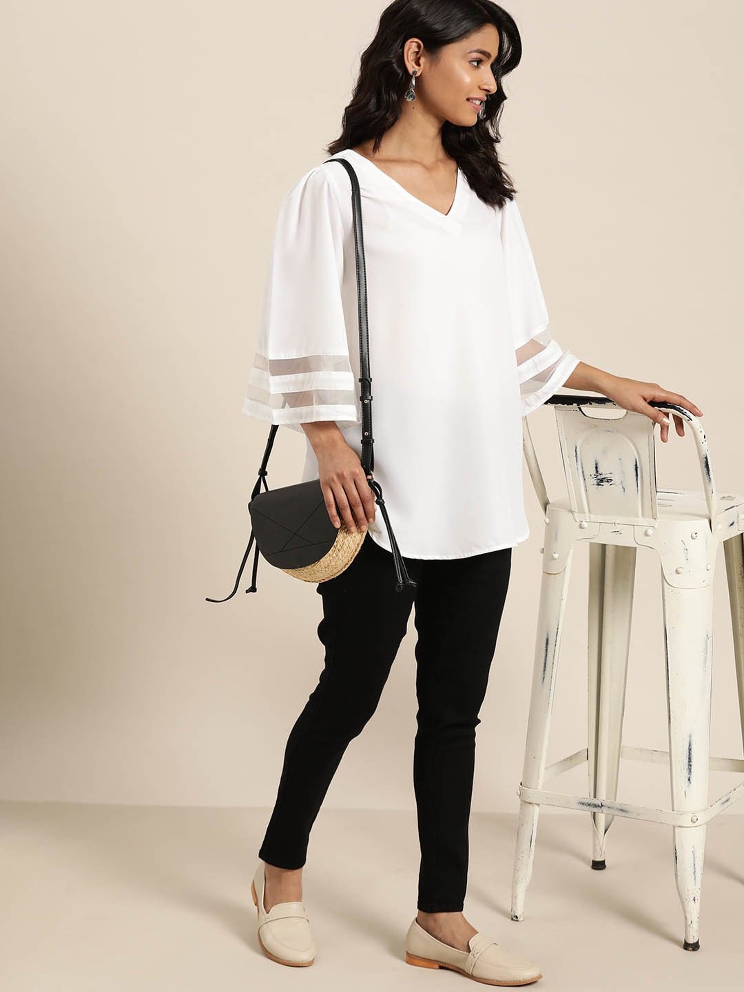 Qurvii White Regular Fit Top