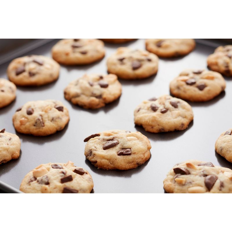 Wilton Ultra Bake Professional 12" x 16" Nonstick Large Baking Pan