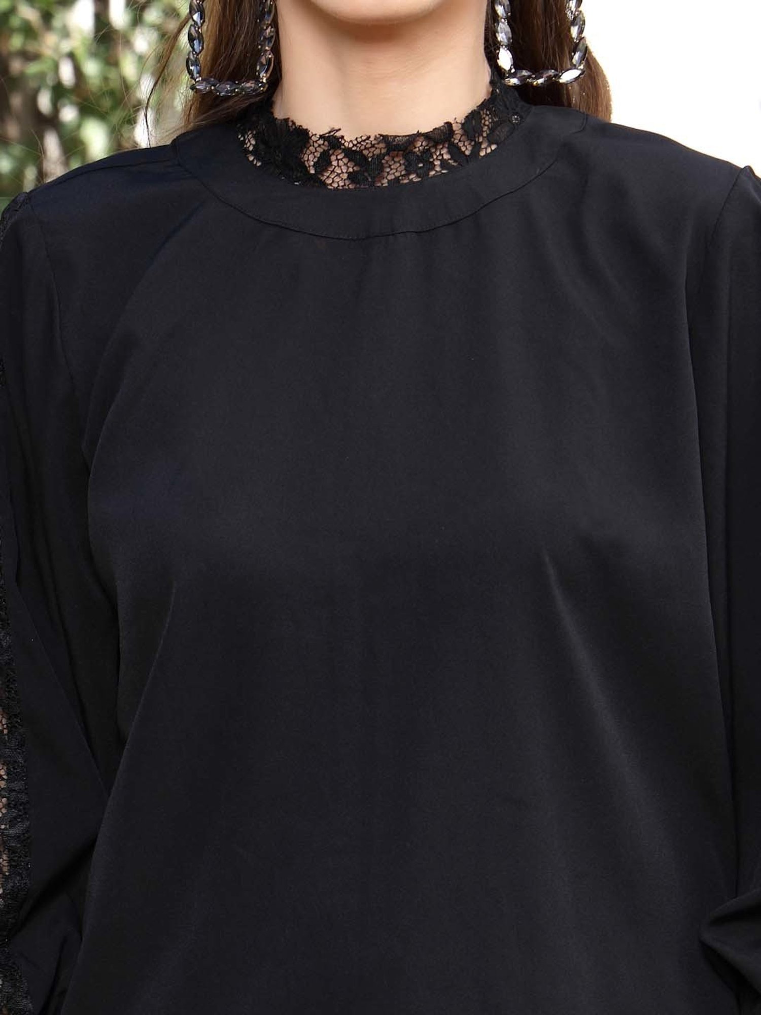 Sera Black Regular Fit Top