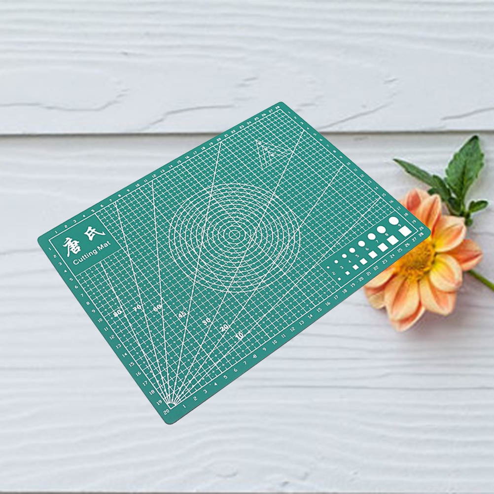 Double-sided PVC Cutting Mat Self-healing Cutting Pad Patchwork Cut Board for Manual DIY Cutting - Green (A4)