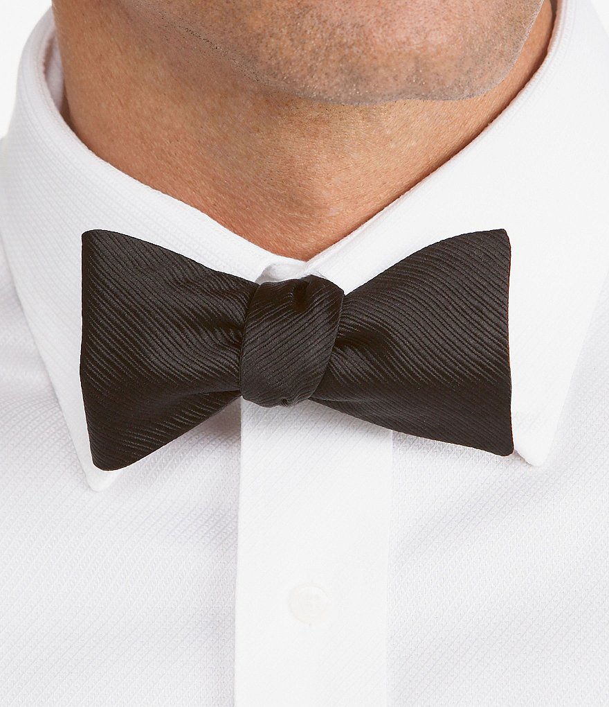 Cremieux Solid Ribbed Bow Tie