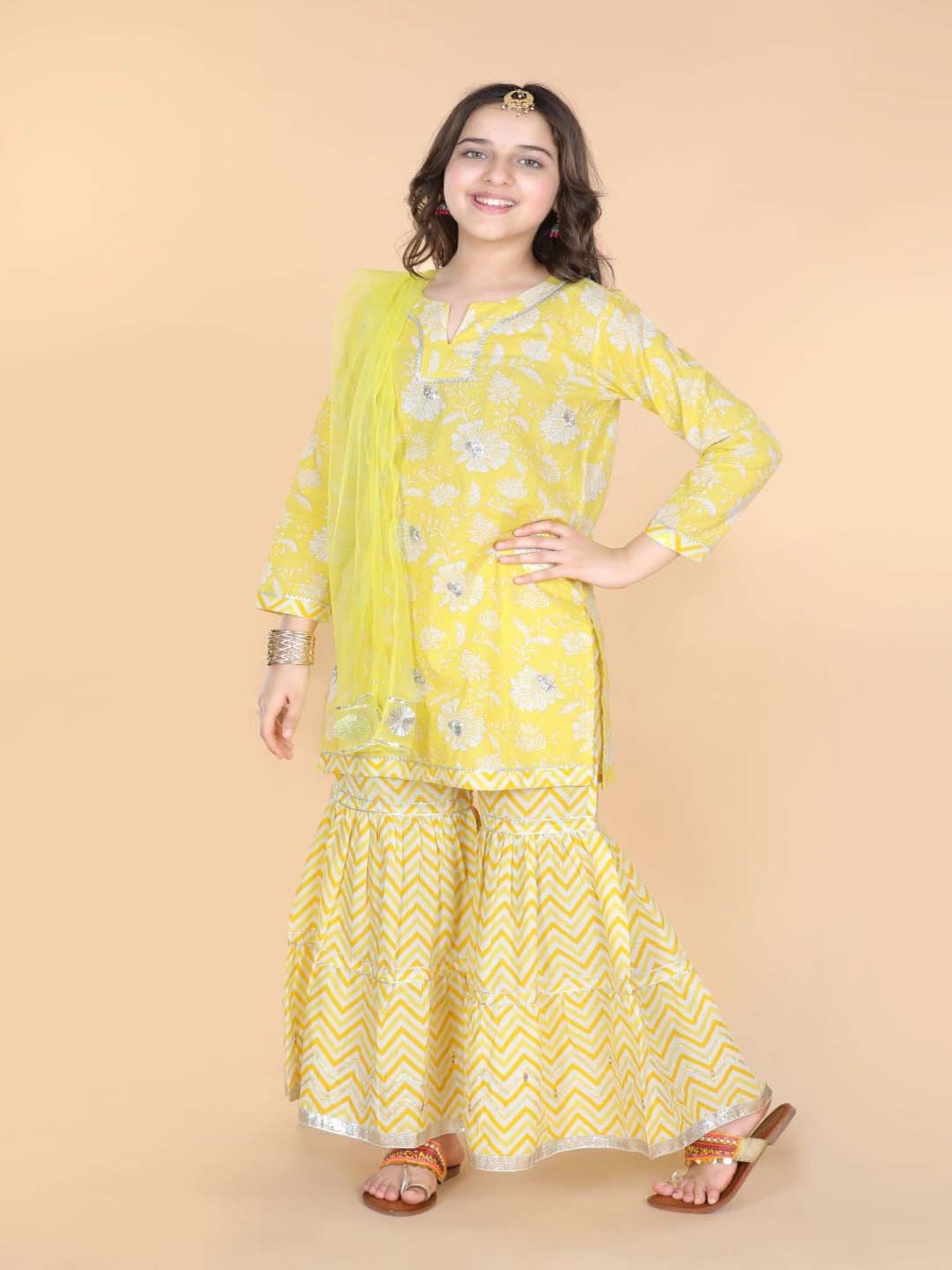 AJ Dezines Kids Yellow & White Cotton Floral Print Kurta Set
