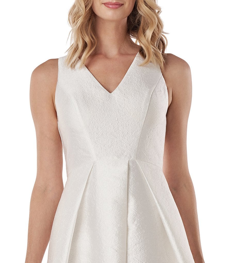 Jkara Chiffon Popover Beaded V-Neck 3/4 Capelet Sleeve Gown