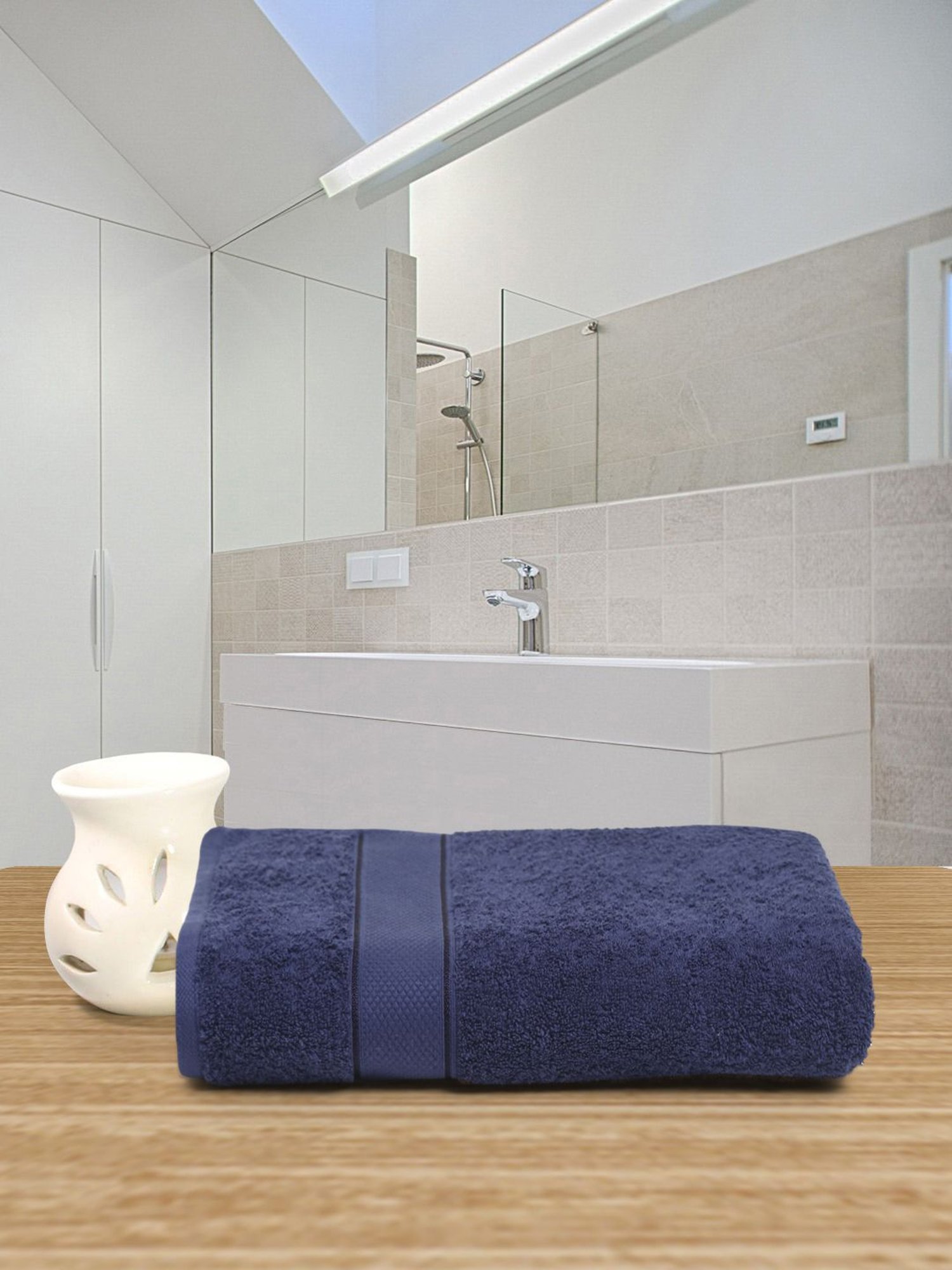 Creeva Navy Blue 525 GSM Cotton Bath Towel