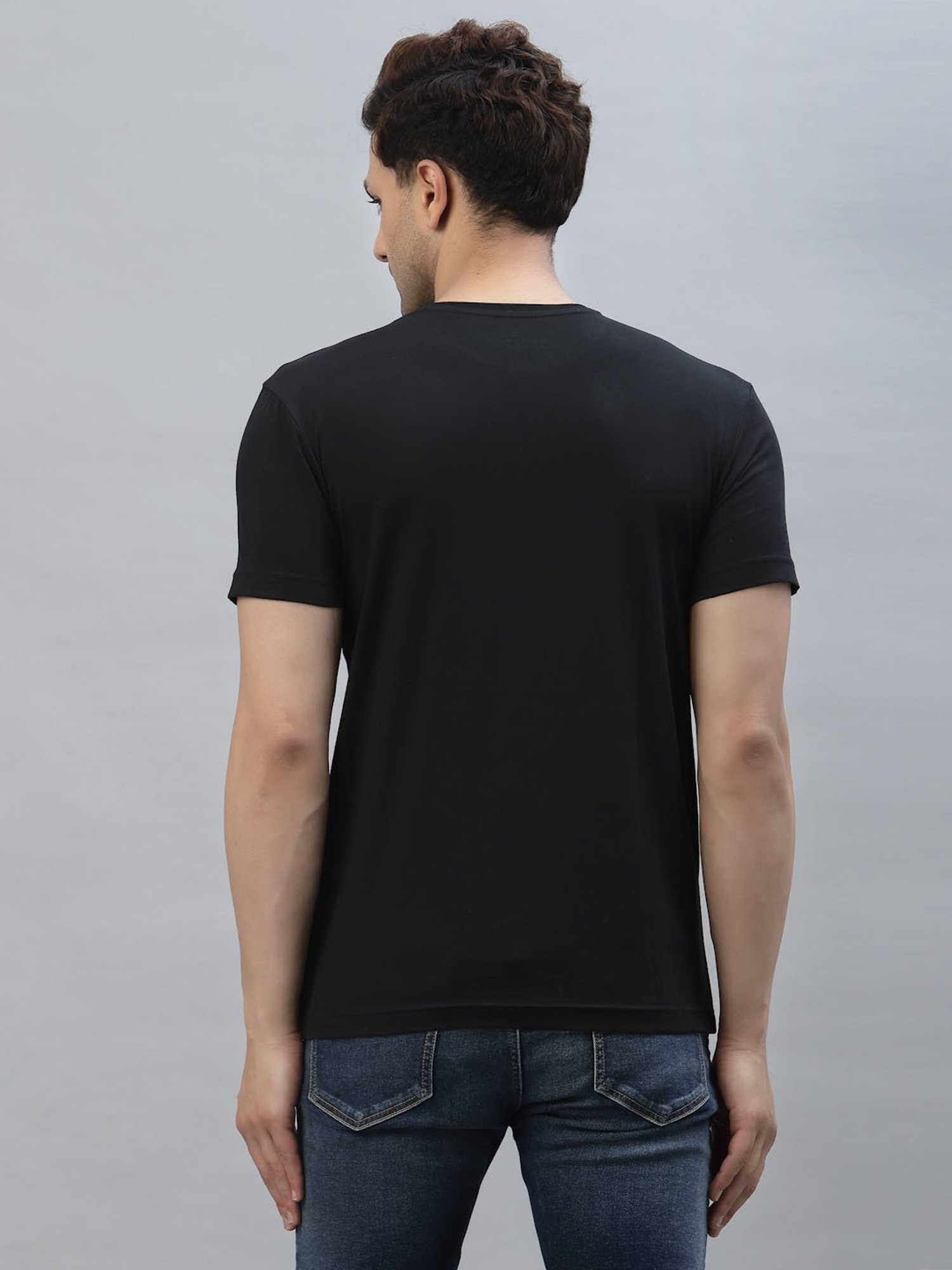 Red Tape Black Cotton Regular Fit Graphic Print T-Shirt