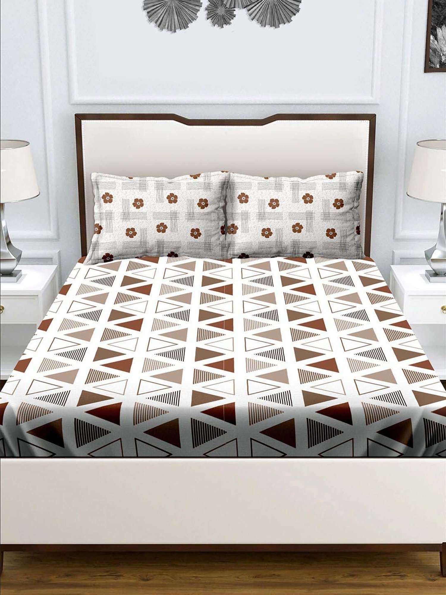 BELLA CASA Genteel Geometric Brown & White 180 TC Cotton King Bedsheet with 2 Pillow Covers
