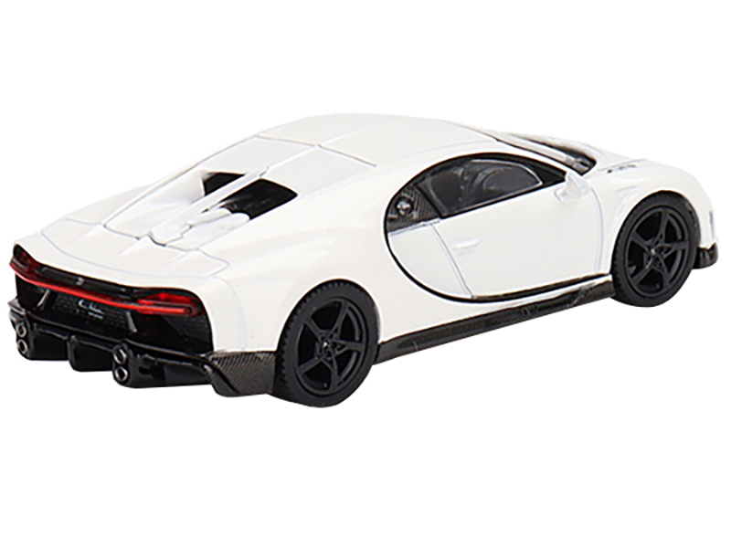 Bugatti Chiron Italian Red and Nocturne Black 1/12 Model Car by Autoart