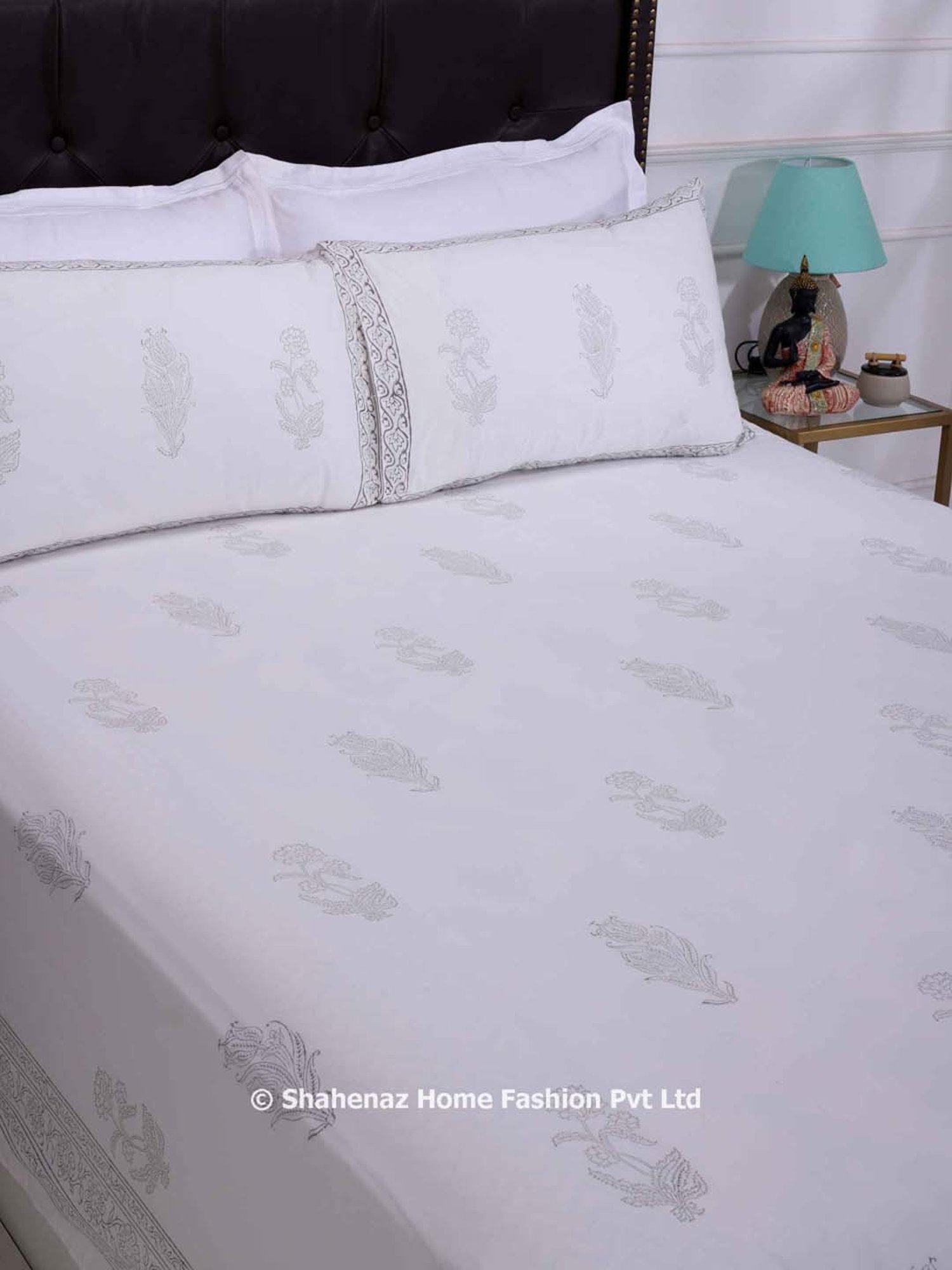 Shahenaz Grey 220 TC Cotton Jeevika Double Bedsheet with 2 Pillow Covers