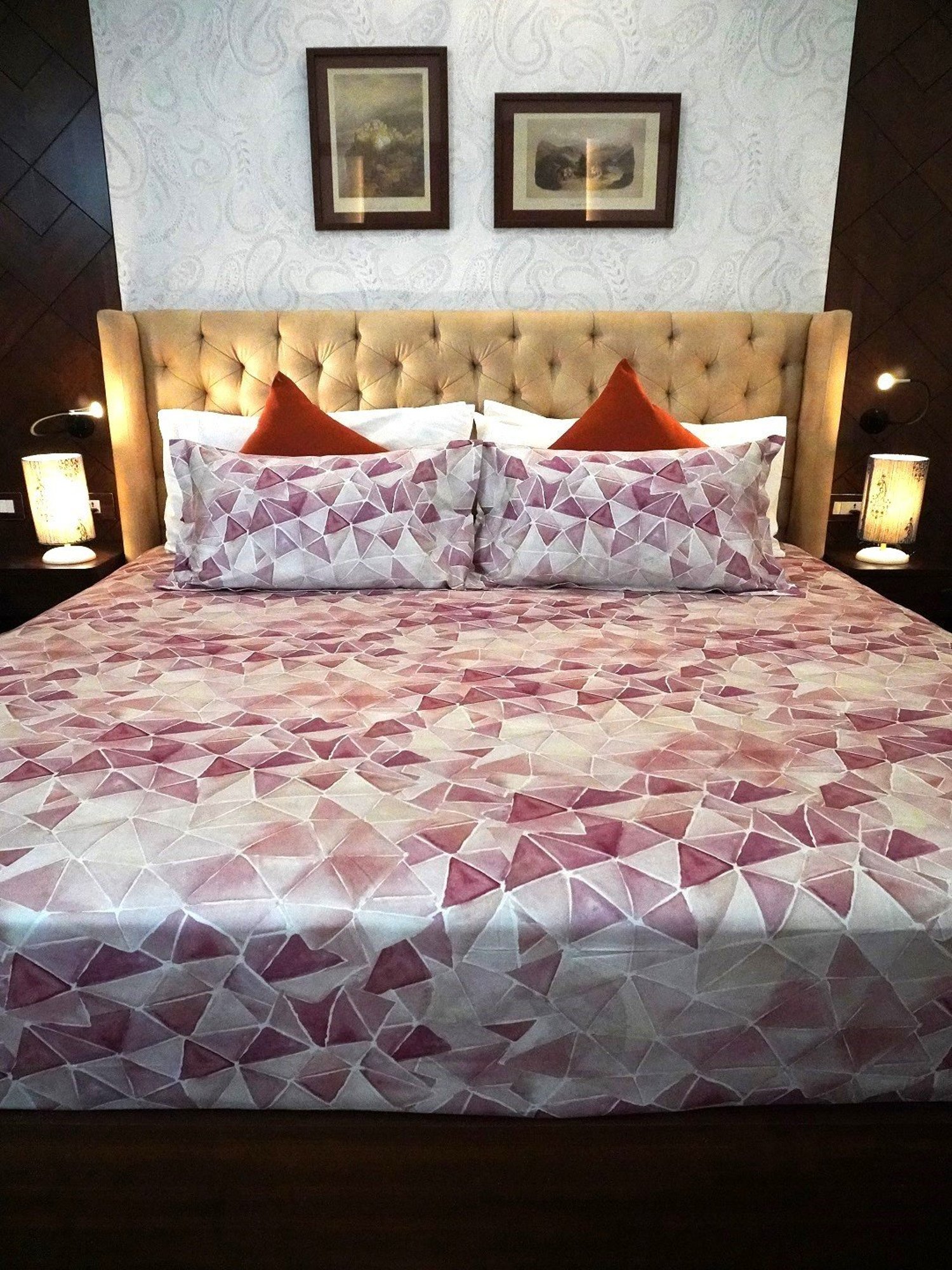 TARA Sparkling Homes Pink Luxury Cotton 350 TC Bed Sheet with 2 Pillow Covers