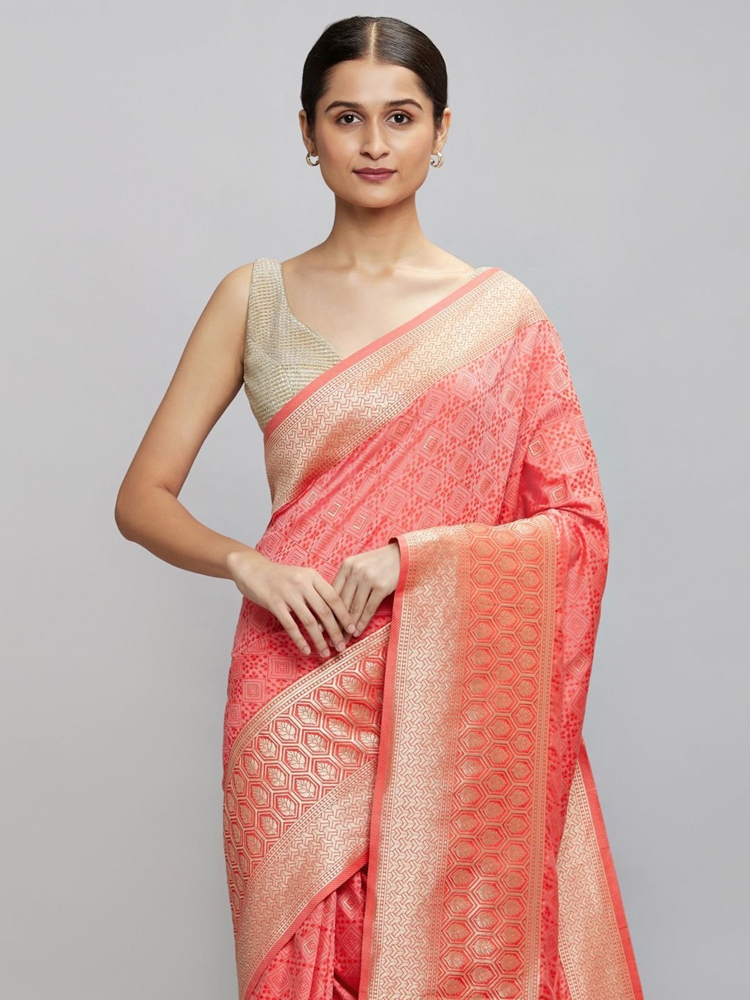 Navyasa By Liva Pink Woven Saree