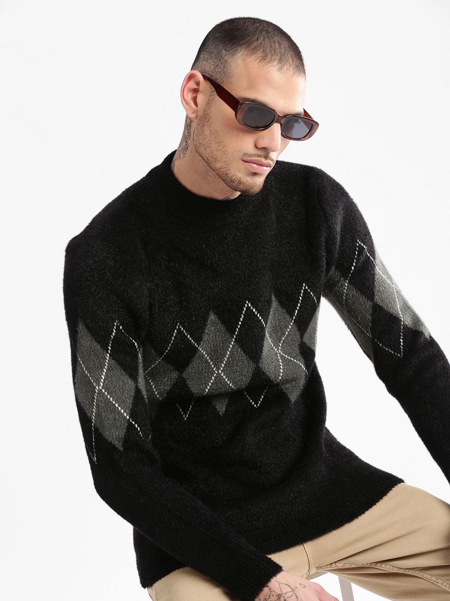 Showoff Black Slim Fit Printed Sweater