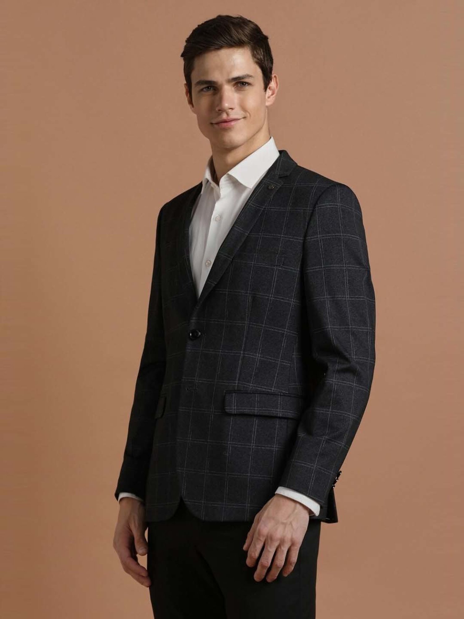 Arrow Sports Green Regular Fit Texture Waistcoat