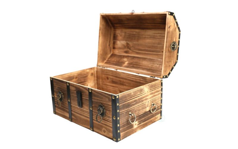Vintiquewise Large Wooden Pirate Lockable Trunk with Lion Rings