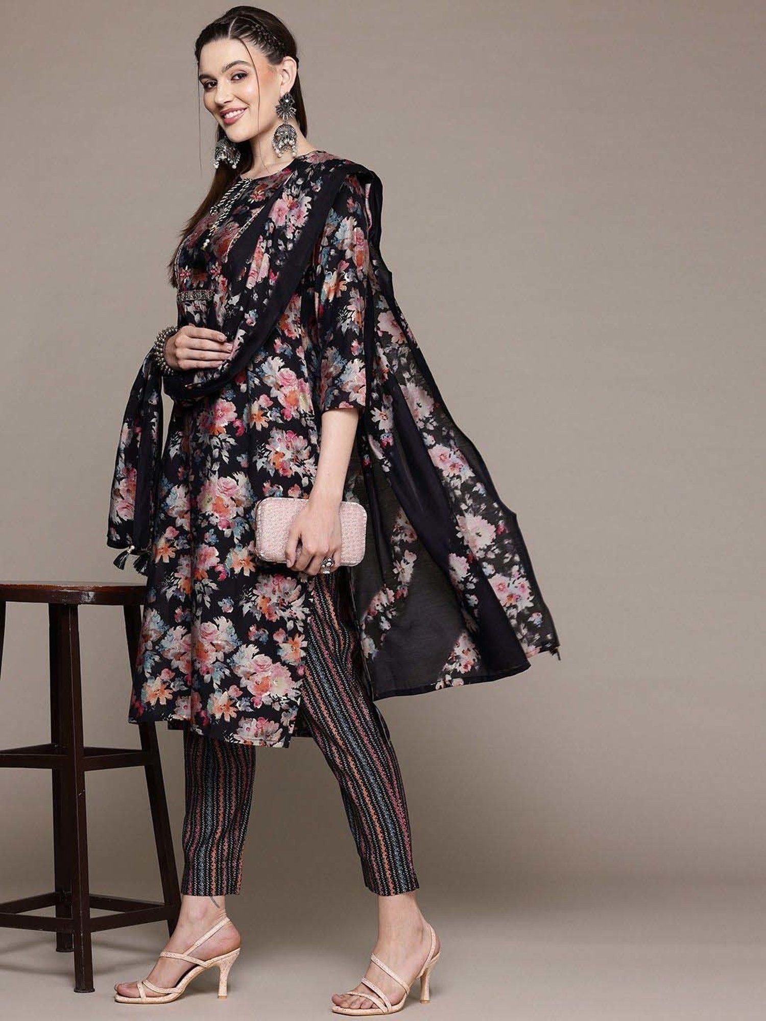 READIPRINT FASHIONS Black Printed Kurta Pant Set With Dupatta