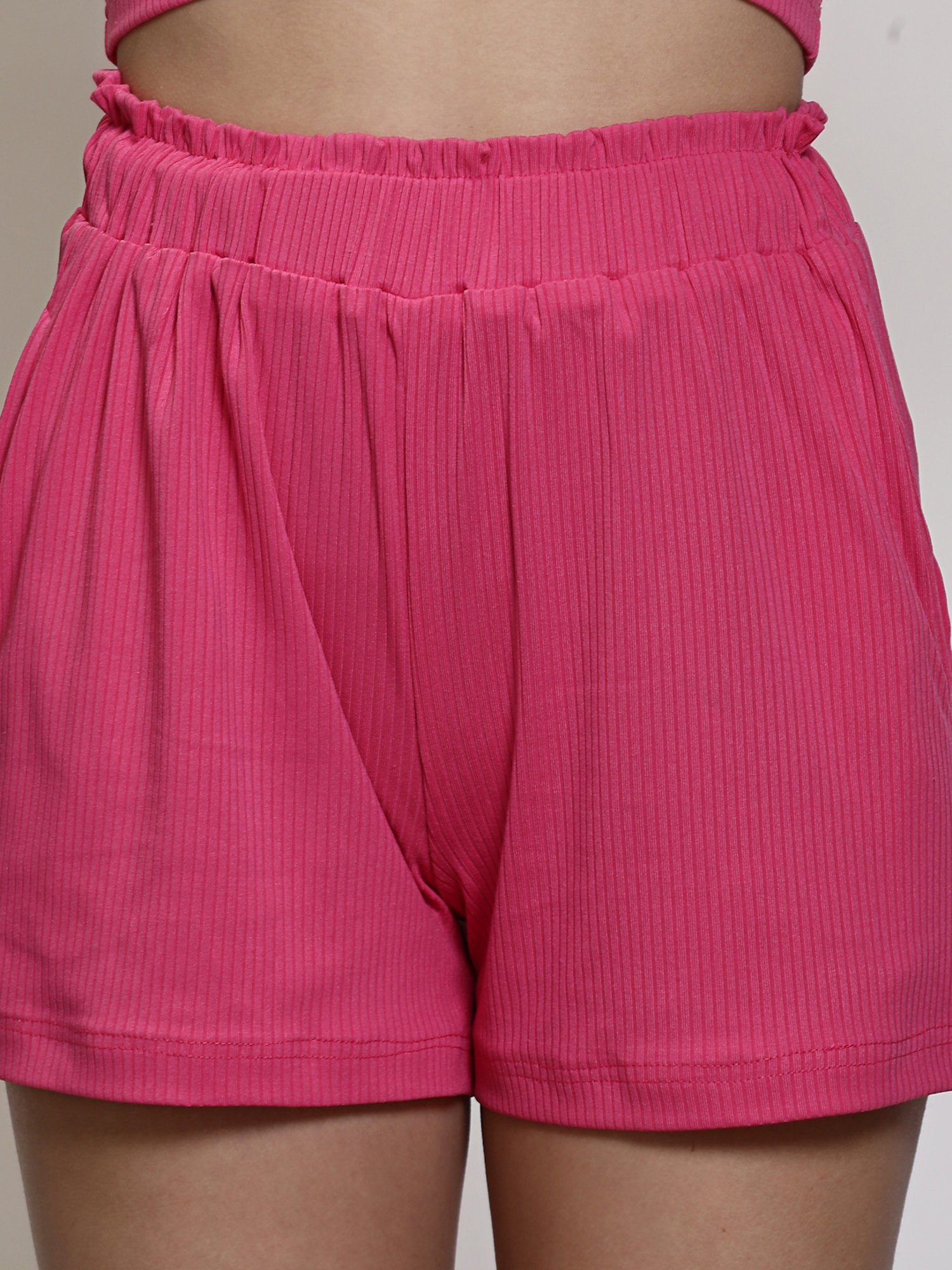 Sera Pink Regular Fit Shorts