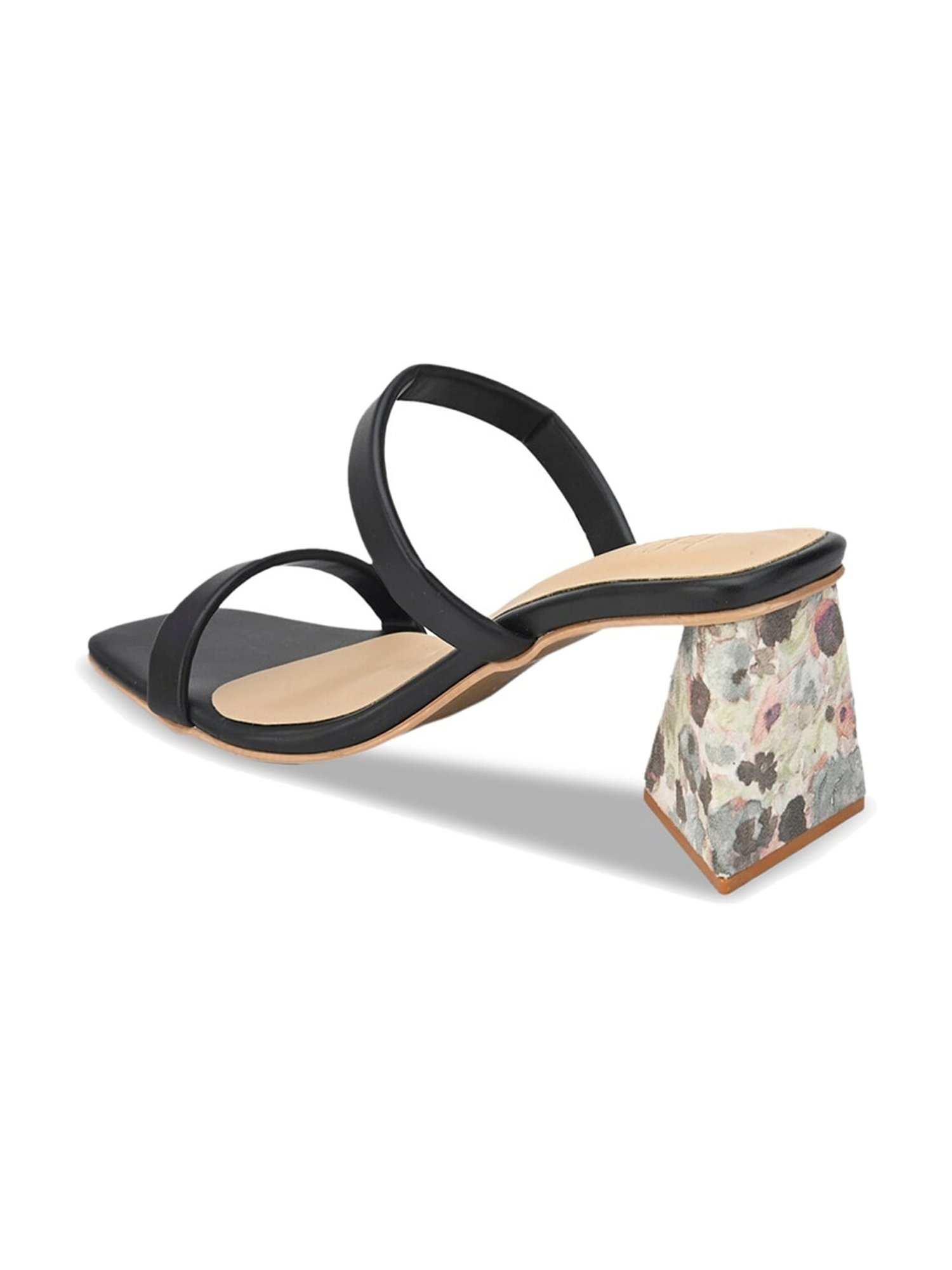 Hydes N Hues Women's Black Casual Sandals