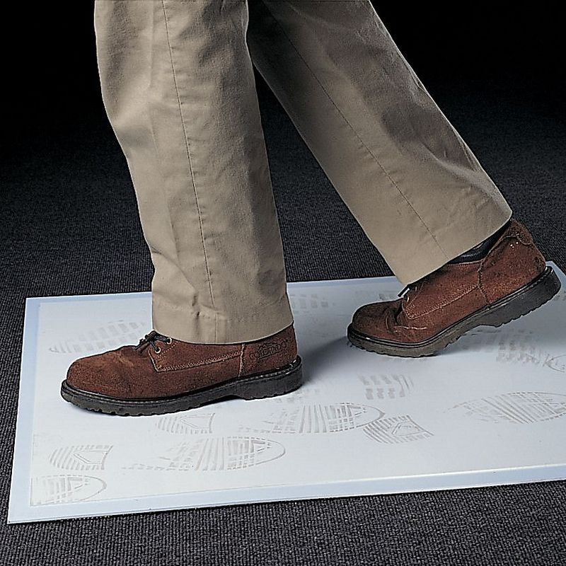 2'x2'6" Rectangle Solid Floor Mat White - Crown