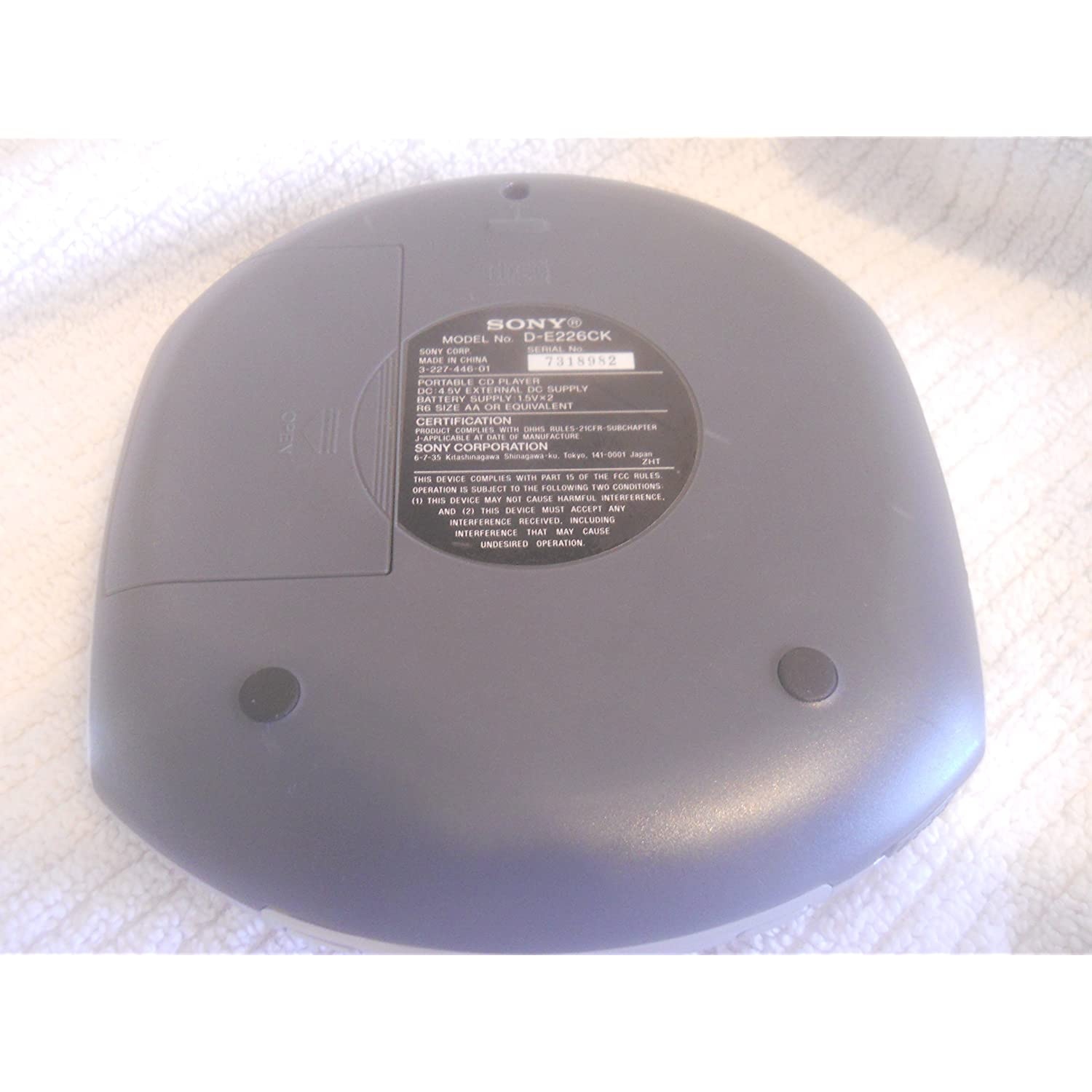 Portable CD Player HOTT Walkman CD Player LCD Display Anti-Skip Protection Shockproof Function Only Support 5 Formats CD CD-R CD-RW MP3 CD-DA WMA Audio Files Silver