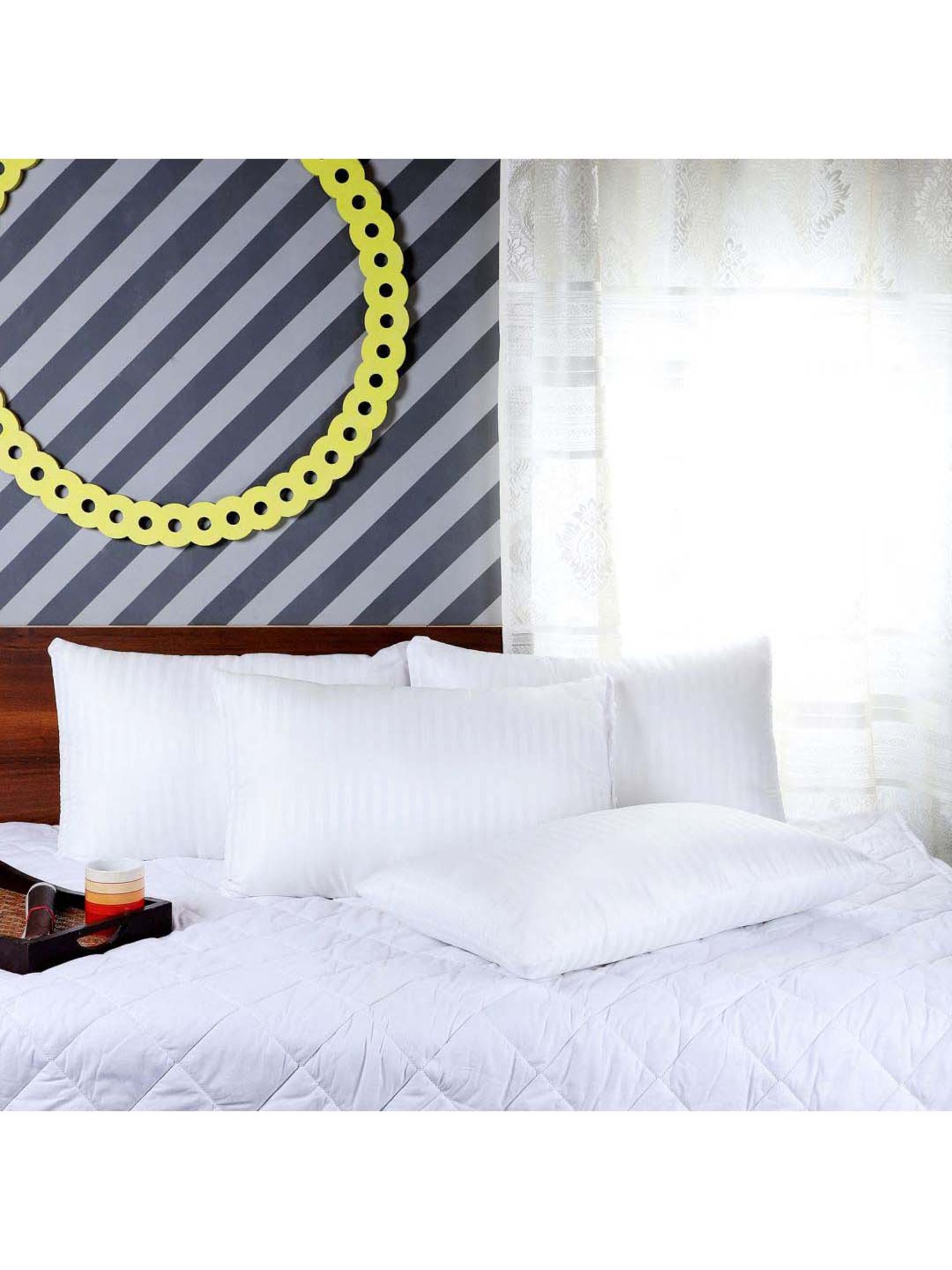 The White Willow Black Orthopaedic Mid Backrest Memory Foam Pillow - Set of 1