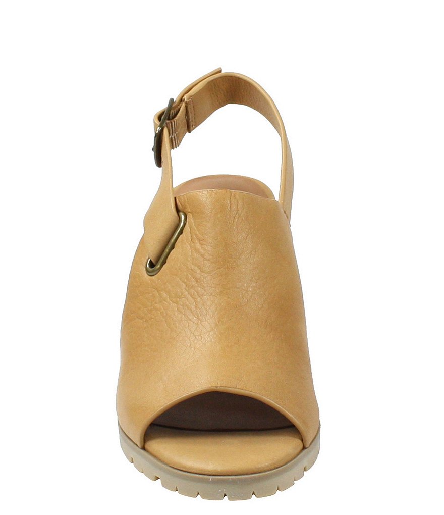 L'Amour Des Pieds Quenton Leather Slingback Sandals