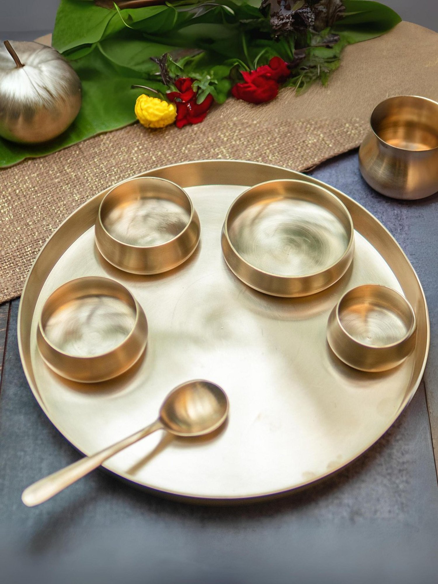 Ambi Curved Brass Thali Set - Set Of 7 Pieces - Matt Finish - Heavy Grade