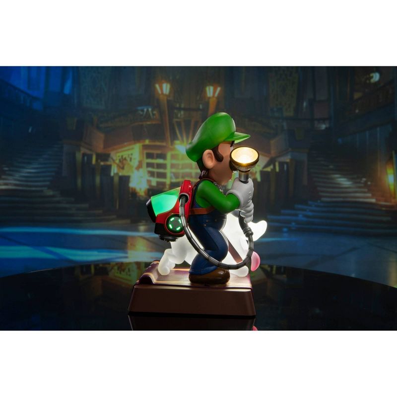 First 4 Figures: Luigi's Mansion 3: Luigi and Polterpup 9" PVC Statue Collector's Edition