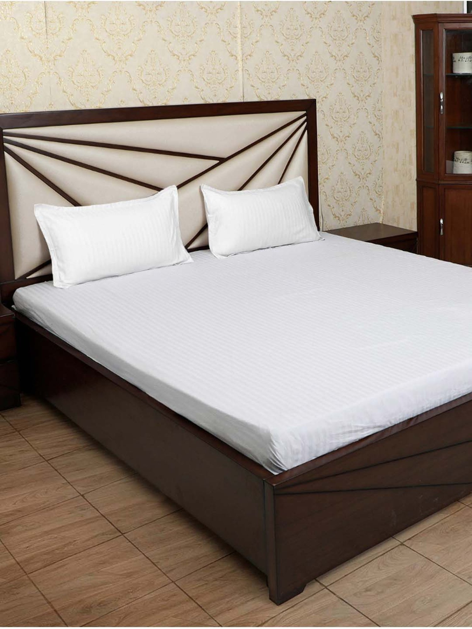 HOSTA HOMES White Cotton 280 TC Bed Sheet Set