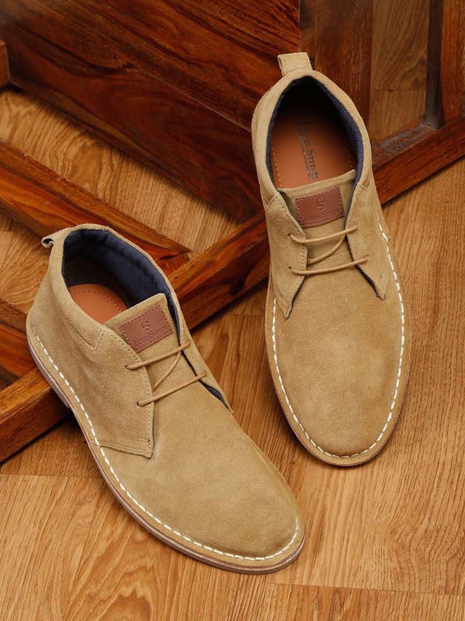 Louis Stitch Men's Cream Chukka Boots