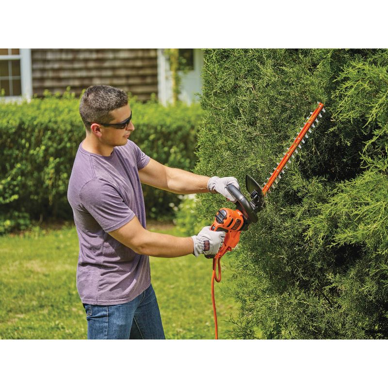 BLACK+DECKER BEHT350 22" 120V Electric Hedge Trimmer