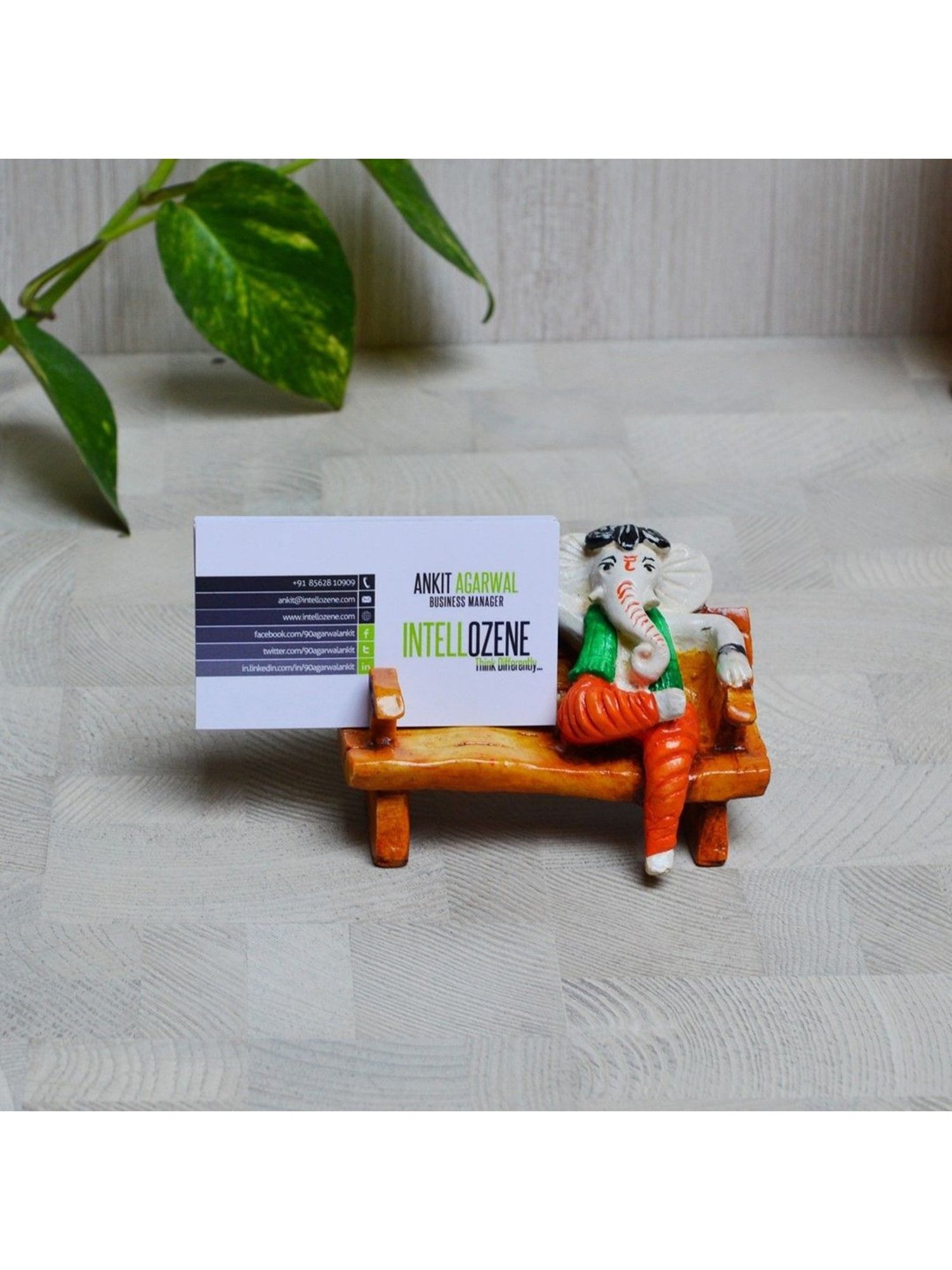 eCraftIndia Polyresin Lord Ganesha in McDonald Style Visiting Card Holder