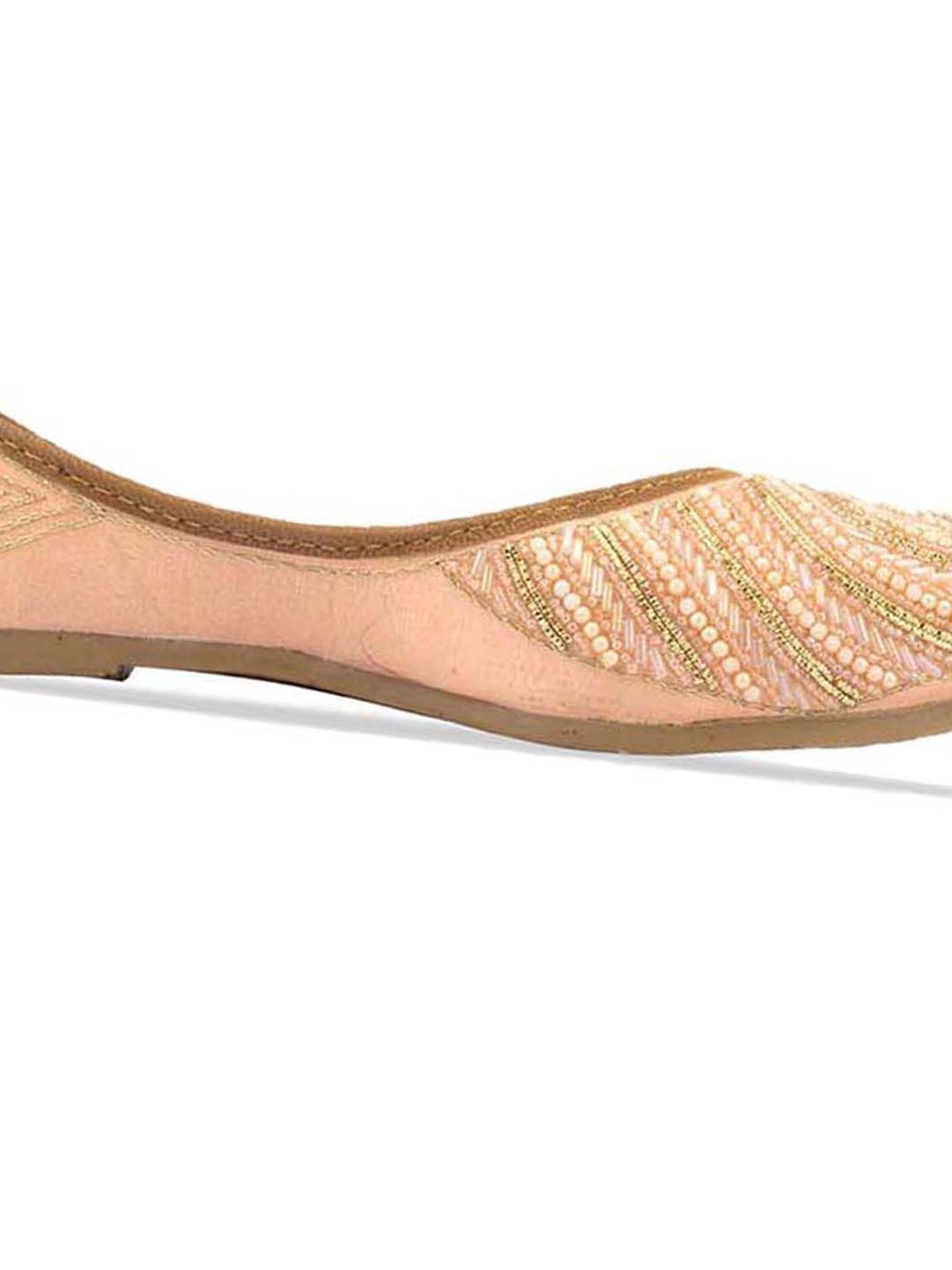 Desi Colour Women's Peach Ethnic Juttis