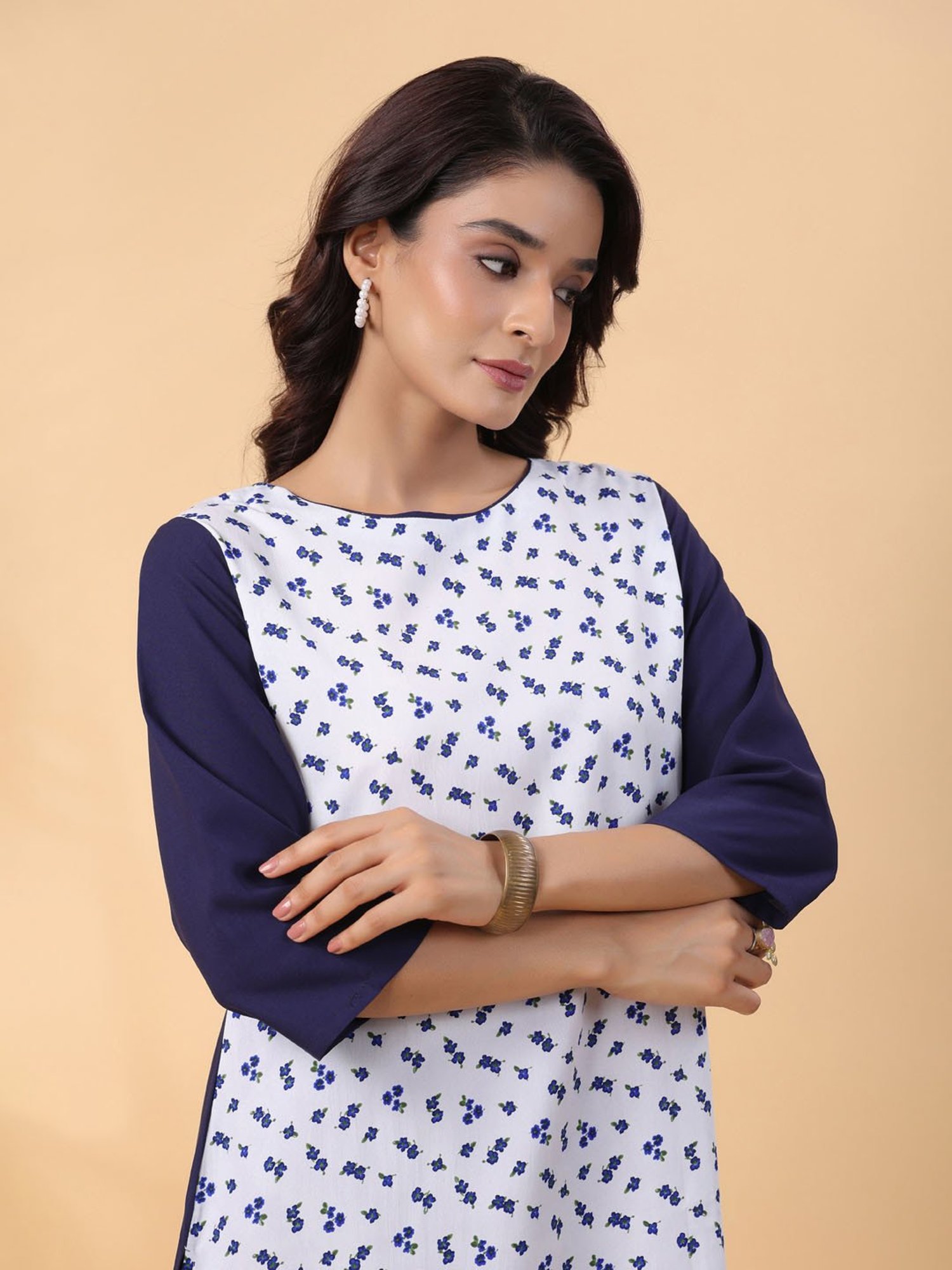 Janasya White Floral Print Straight Kurta