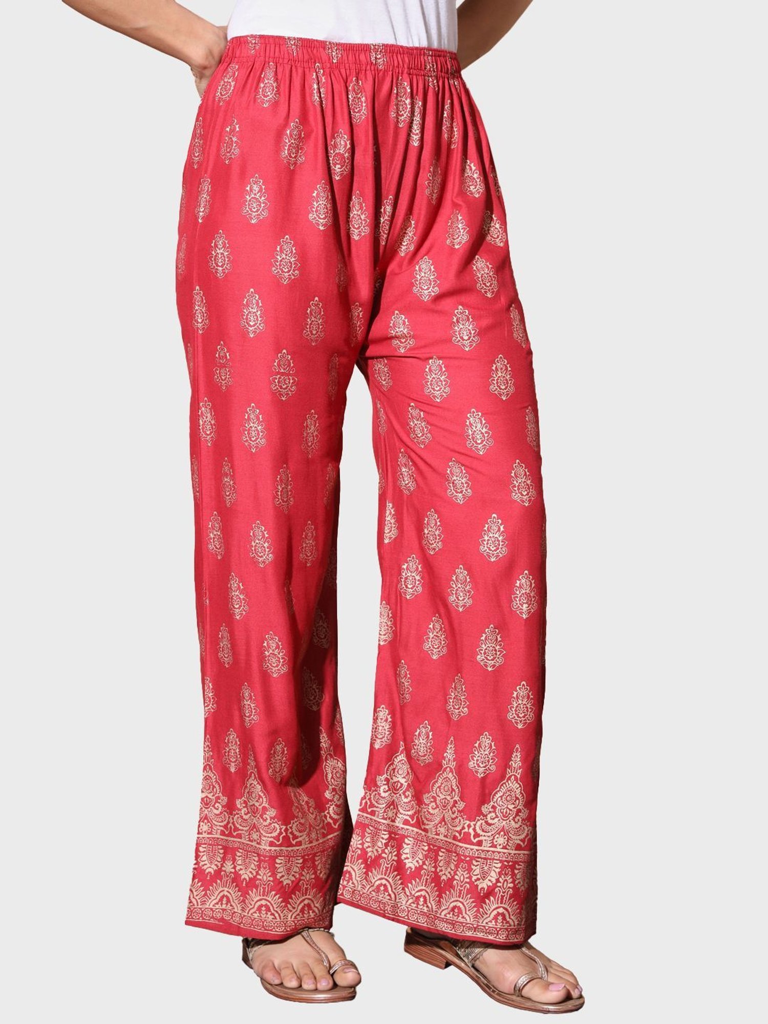 BUYNEWTREND Pink Printed Palazzos