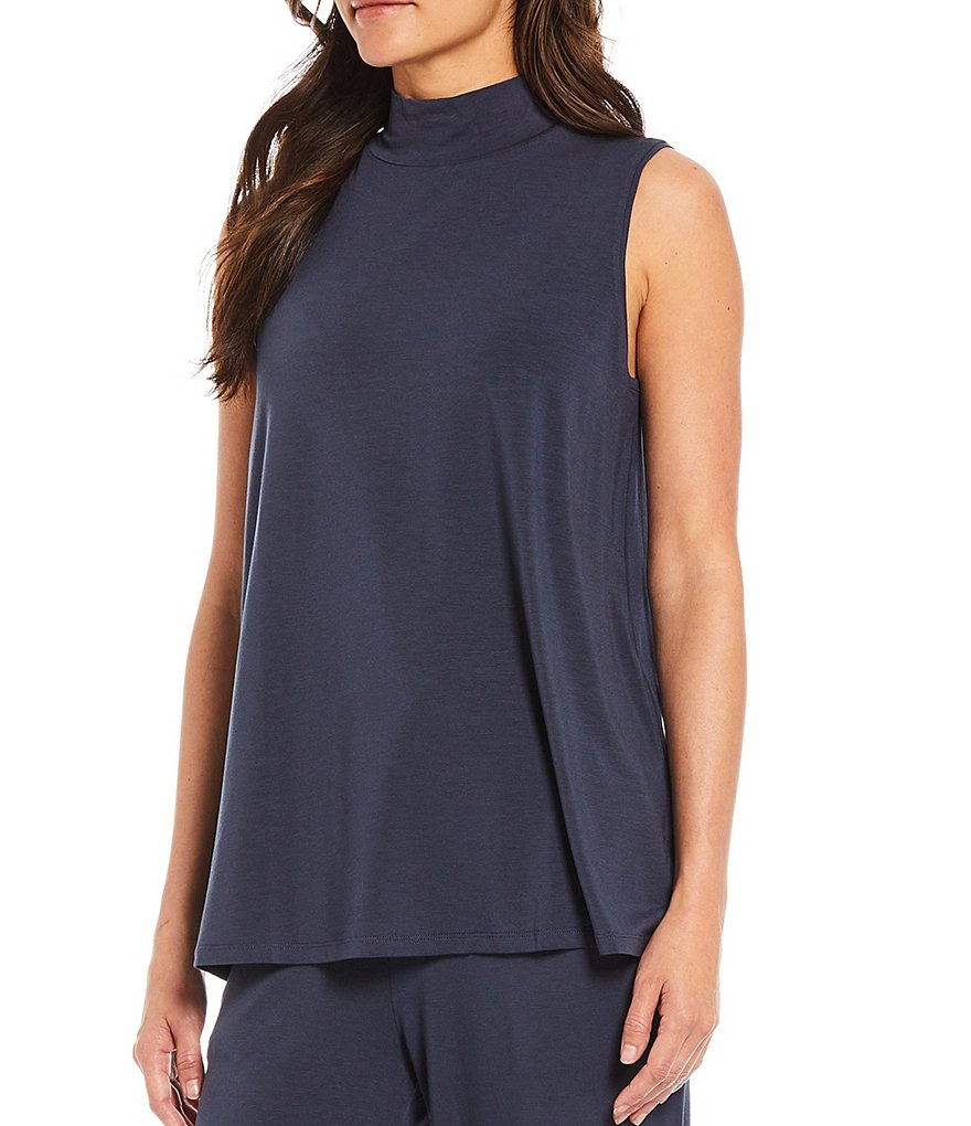 Calessa Floral Embroidered Round Neck Short Sleeve Tunic