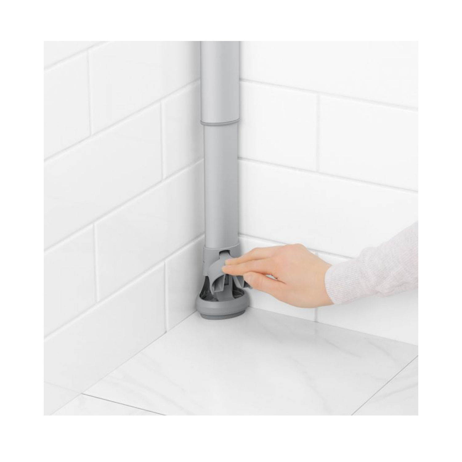 oxo good grips quickextend aluminum pole caddy