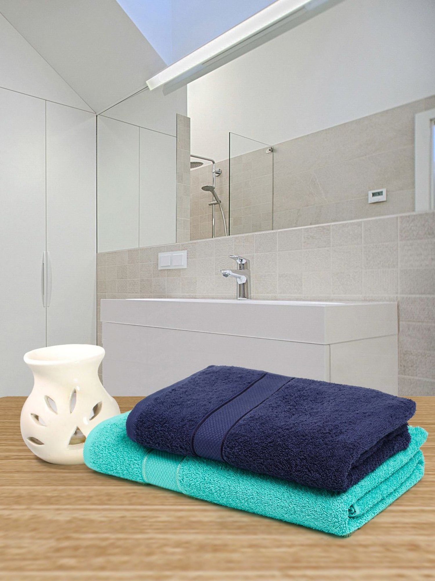 Creeva Sea Green & Navy 525 GSM Cotton Bath Towel Set of 2