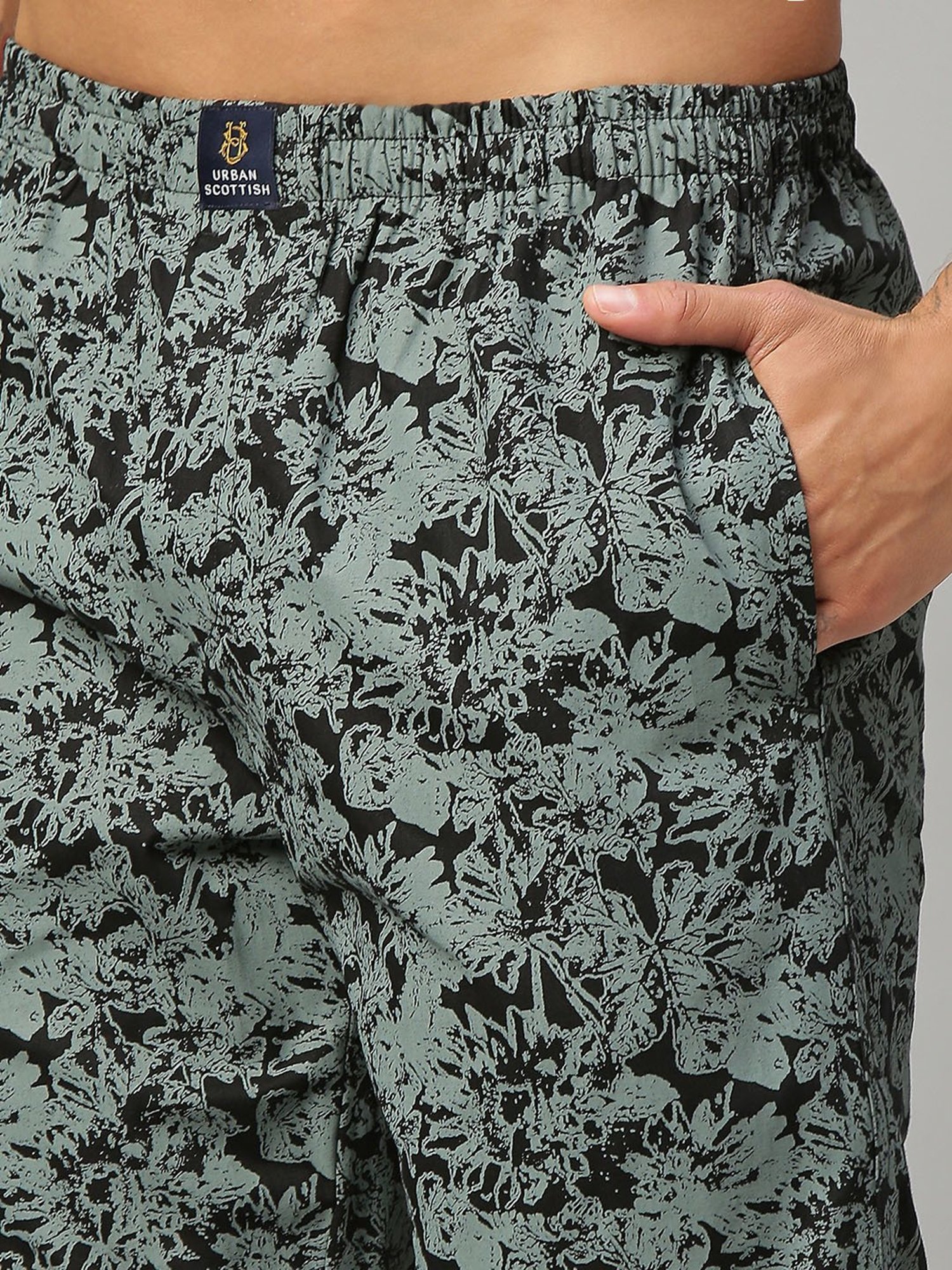 Columbia Men Black Midweight Stretch Tights