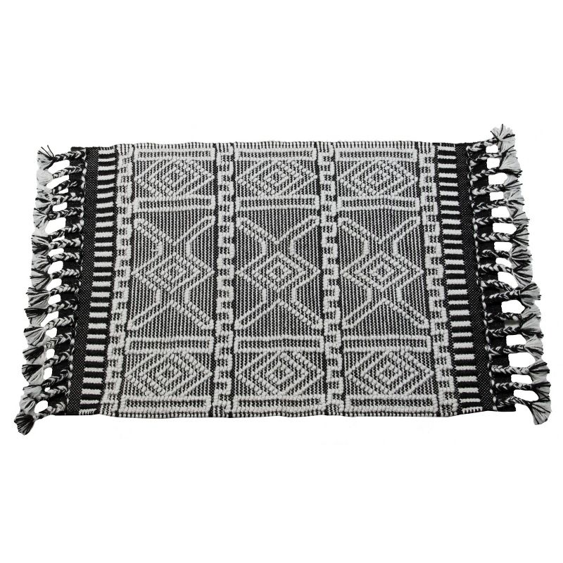 2'x3' Rectangle Hand Made Outdoor Woven Accent Rug Black - Foreside Home & Garden
