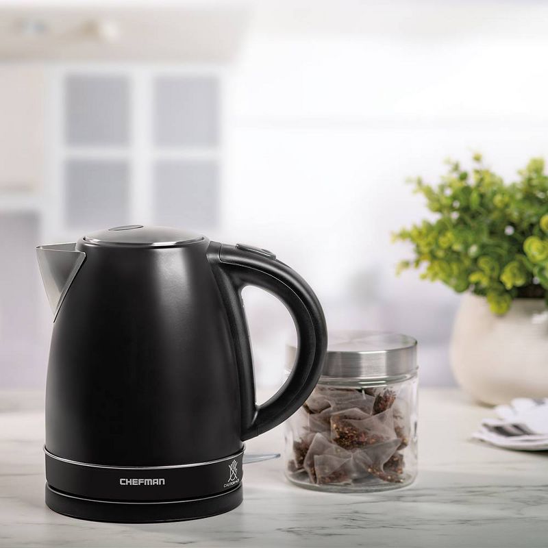 Chefman 1.7L Electric Color-Changing Kettle - Black