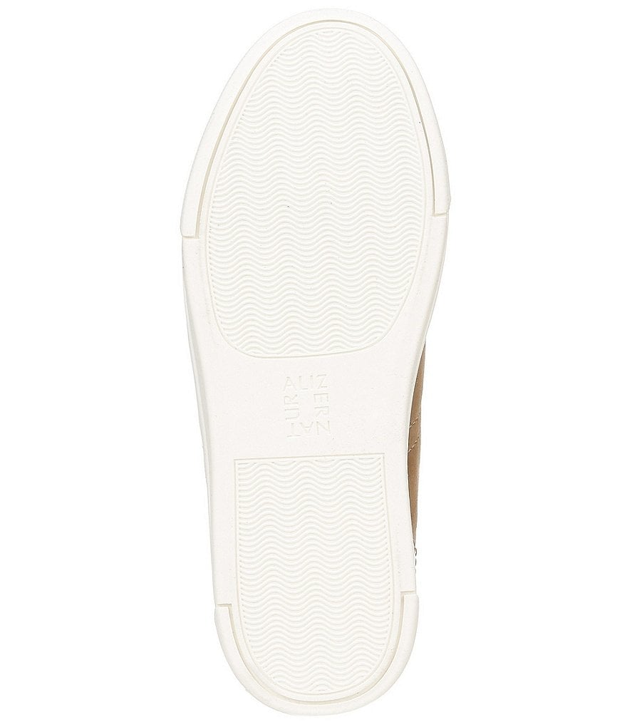 Trotters Kiera Suede Kitten Heel Pumps