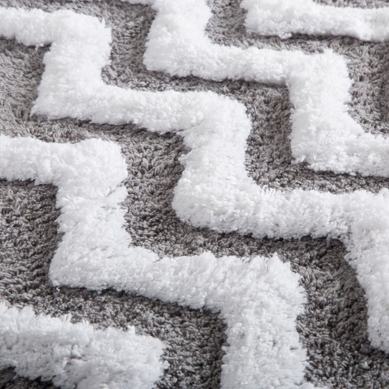 Chevron Bathroom Mat Silver- Yorkshire Home
