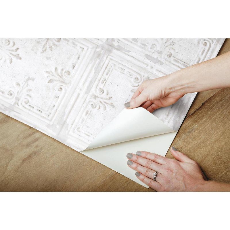 RoomMates 28.2" Tin Tile P&S Wallpaper White
